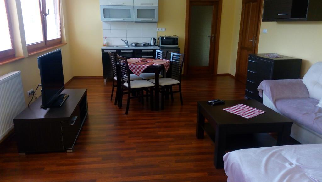 Guest House Mladost Presov Luaran gambar